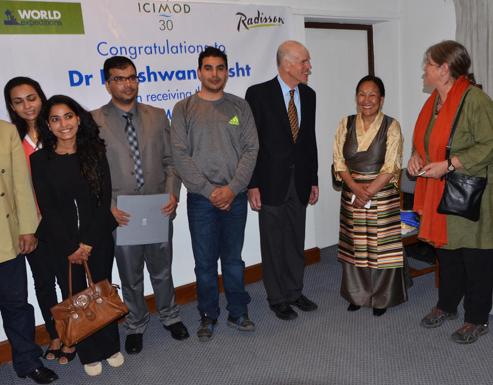 participants in Hillary Medal presentation